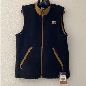 ThE NORTH FACE MEN’S CAMPSHIRE VEST